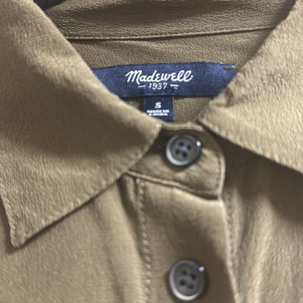 Madewell 100% Silk Olive Green button down shirt - Picture 5 of 6